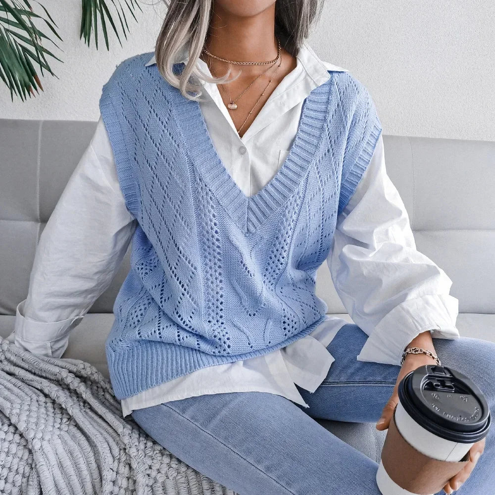 2026 Autumn Winter V-Neck Cable Knit Vest Classic Loose Fit Sweater Top Autumn Winter Casual Solid Color Sleeveless Knitwear