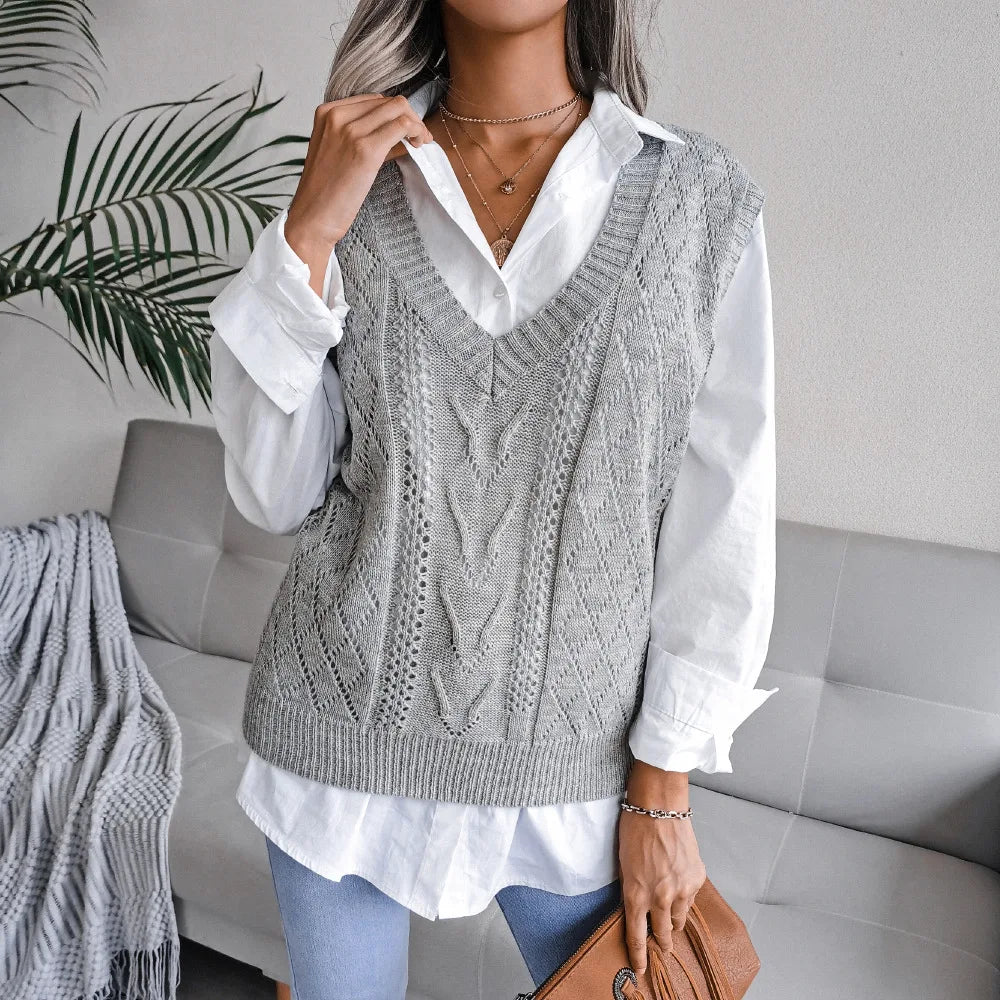 2026 Autumn Winter V-Neck Cable Knit Vest Classic Loose Fit Sweater Top Autumn Winter Casual Solid Color Sleeveless Knitwear