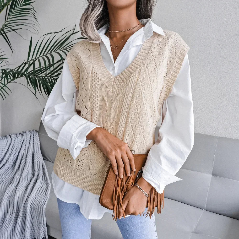 2026 Autumn Winter V-Neck Cable Knit Vest Classic Loose Fit Sweater Top Autumn Winter Casual Solid Color Sleeveless Knitwear