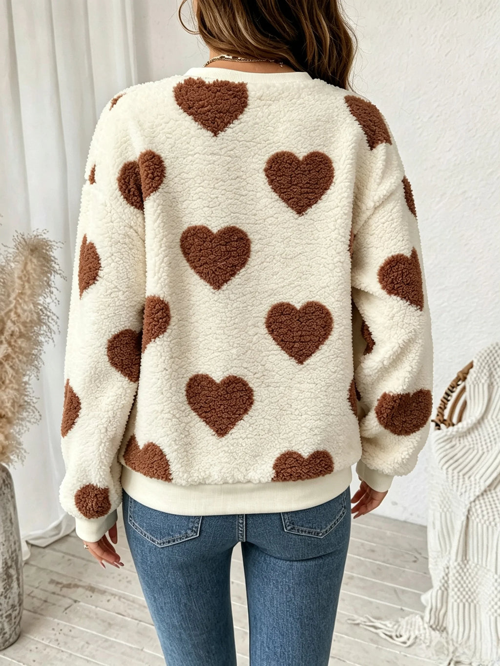 Women Fuzzy Teddy Fleece Pullover Sweater, Heart Print Crew Neck Long Sleeve Loose Warm Casual Sweatshirt for Fall Winter