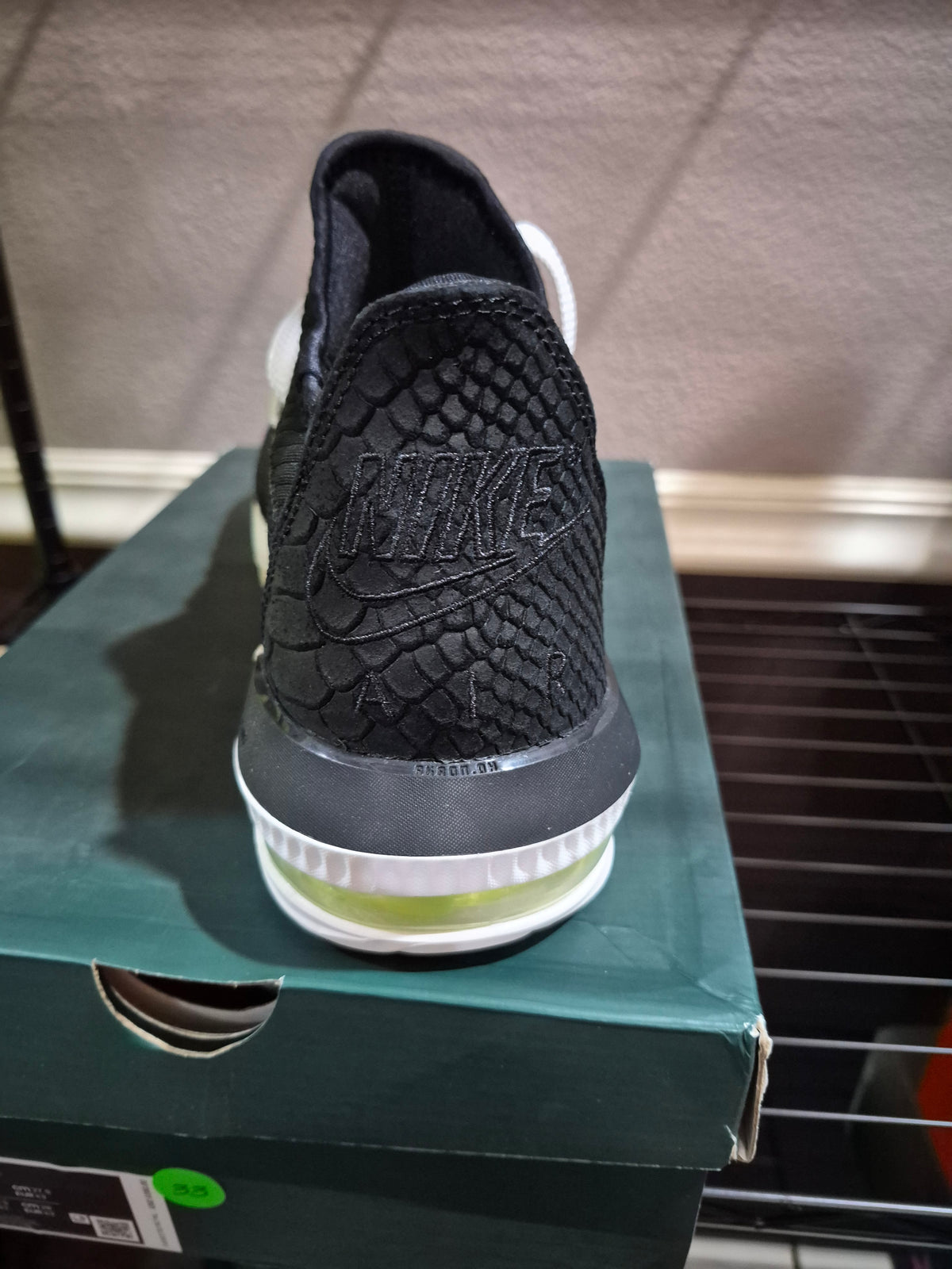 Nike LEBRON BLACK PYTHON